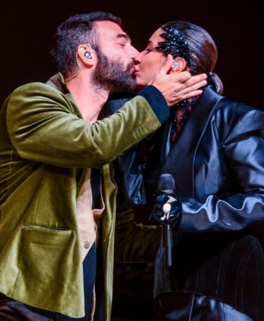 Sila Ve Ilker Kalelinin Ask Dolu Kutlamasi